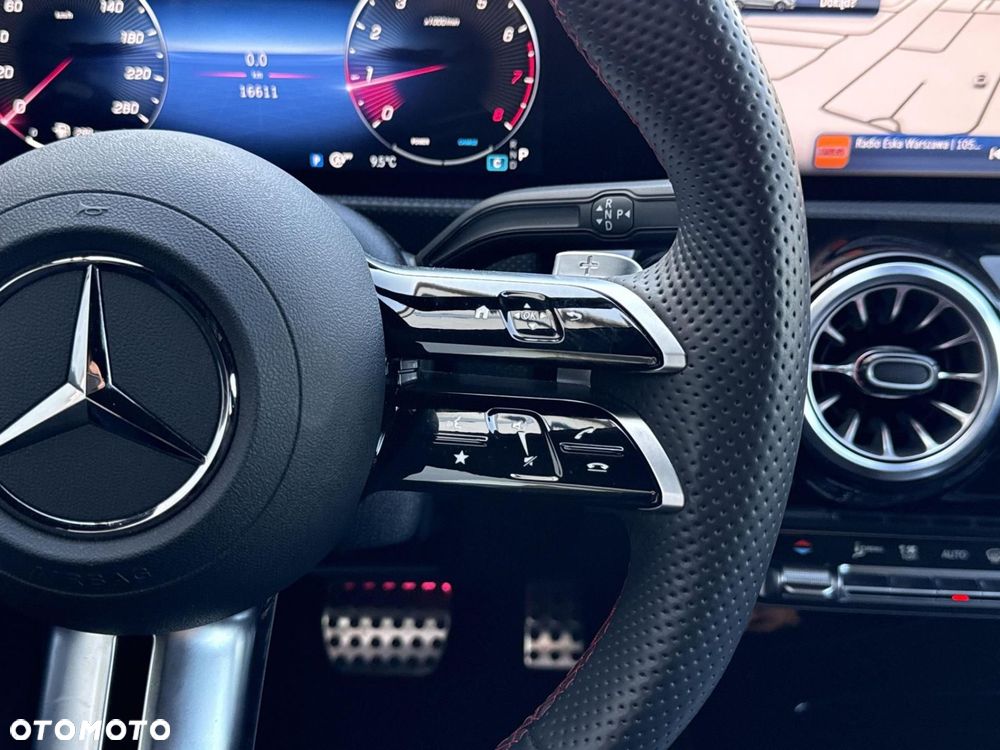 Mercedes-Benz CLA - 22