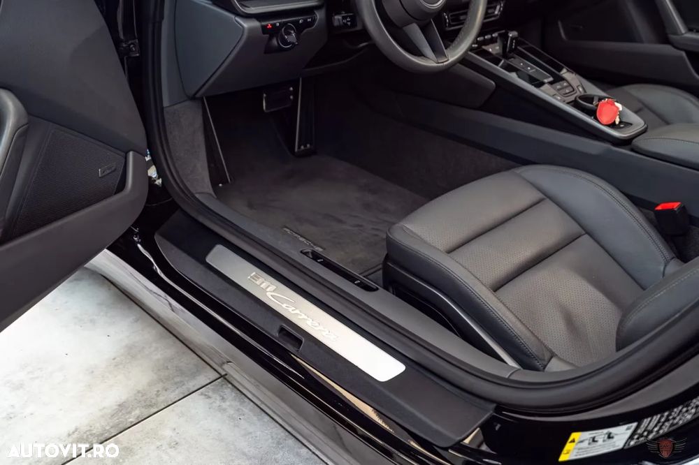 Porsche 911 Carrera PDK - 18