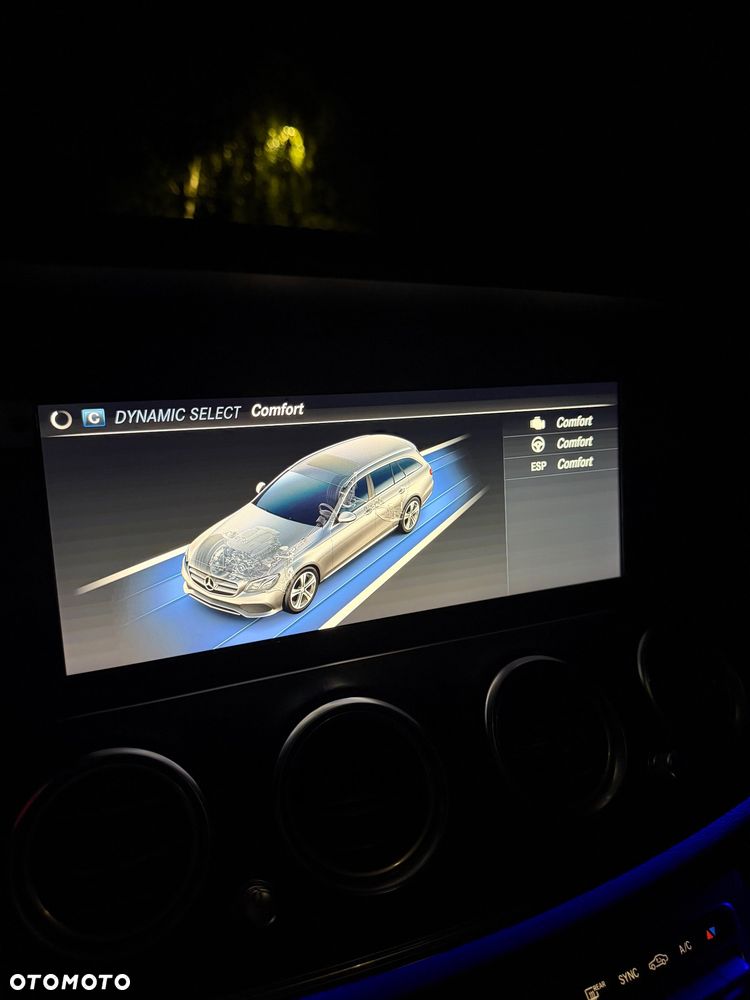 Mercedes-Benz Klasa E 300 d 9G-TRONIC AMG Line - 40