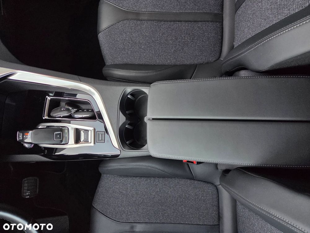 Peugeot 3008 PureTech 130 Stop & Start GPF EAT8 Allure - 25