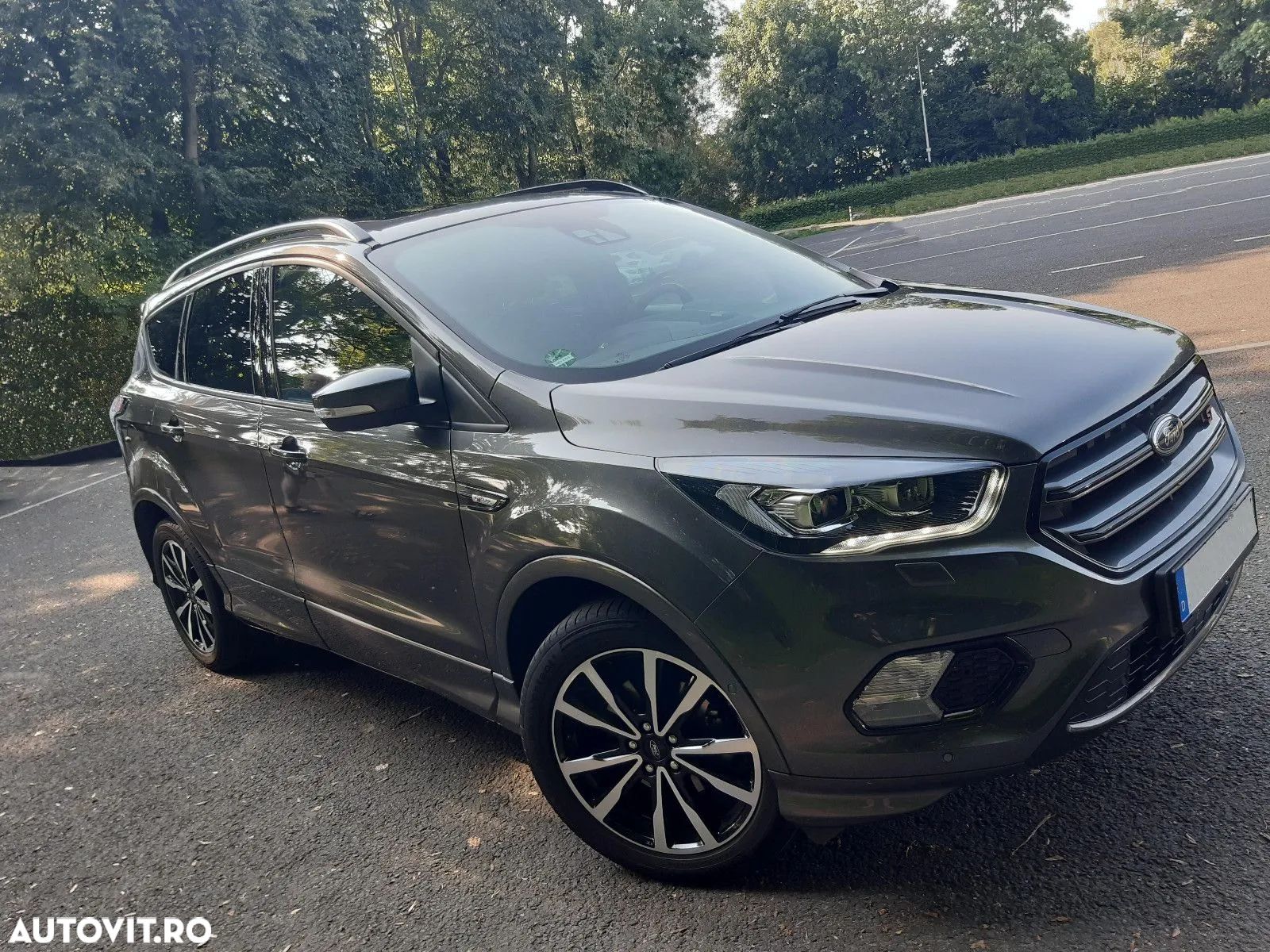 Ford Kuga 1.5 EcoBoost 2x4 ST-Line - 1