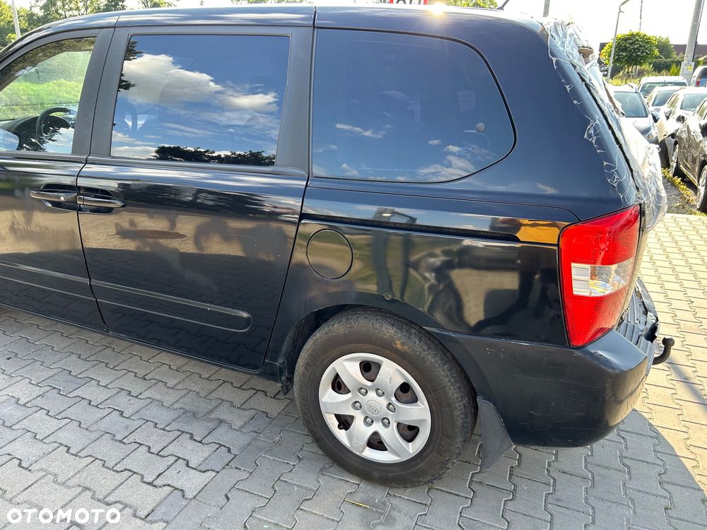 Kia Carnival - 13