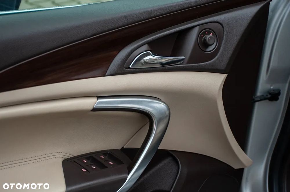 Opel Insignia 1.8 Elegance - 36