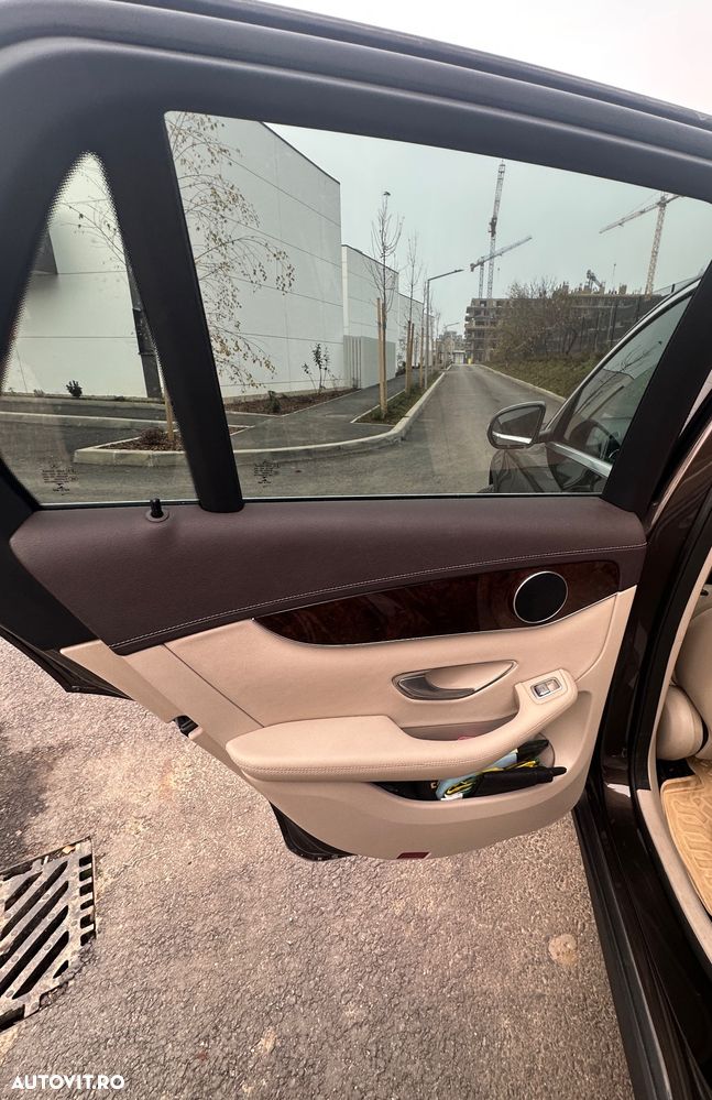 Mercedes-Benz GLC 220 d 4MATIC - 17