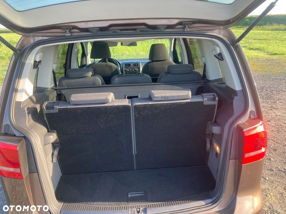 Volkswagen Touran - 7