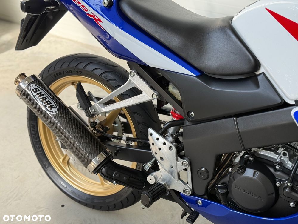 Honda CBR - 12