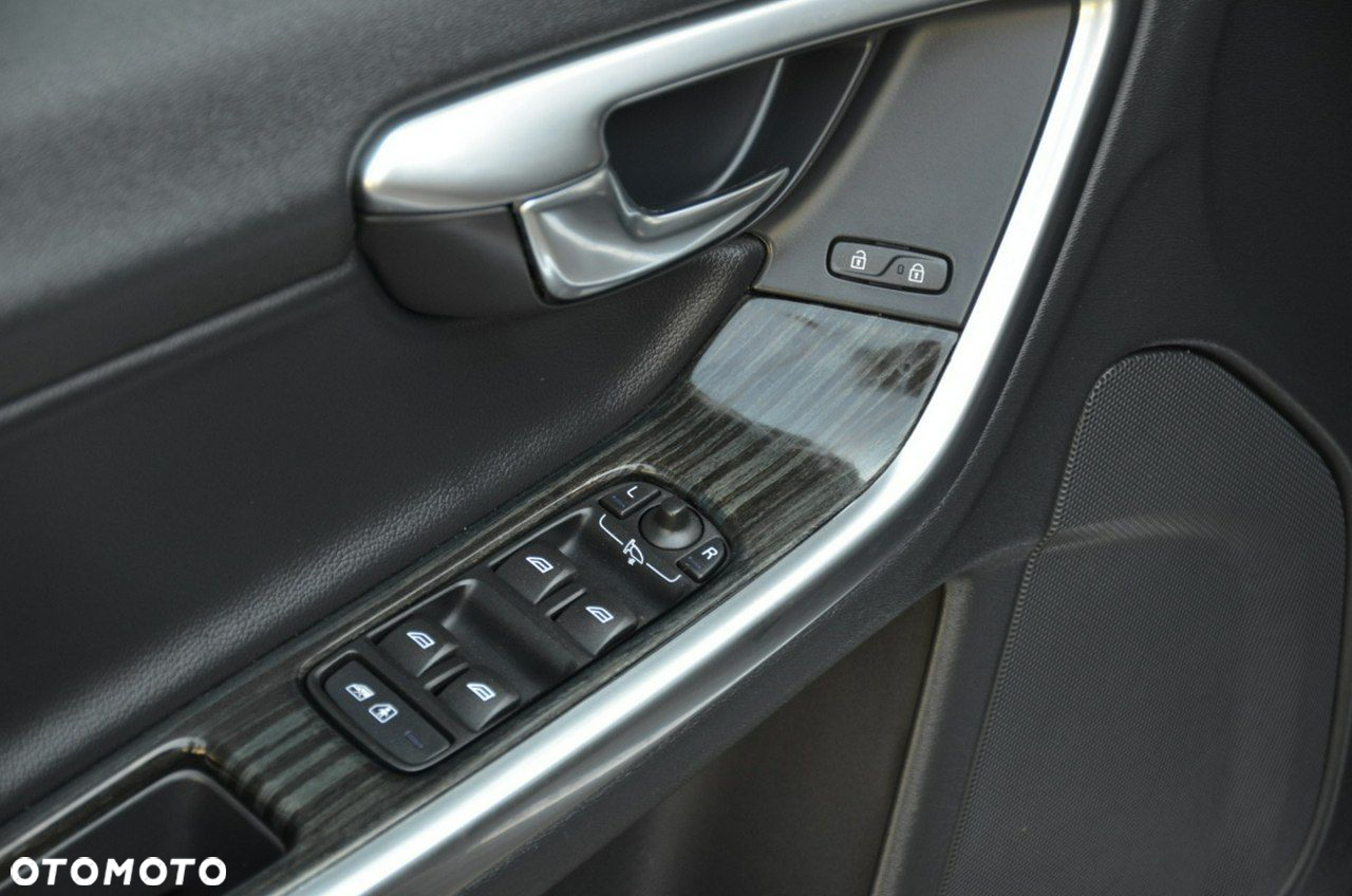 Volvo V60 - 19