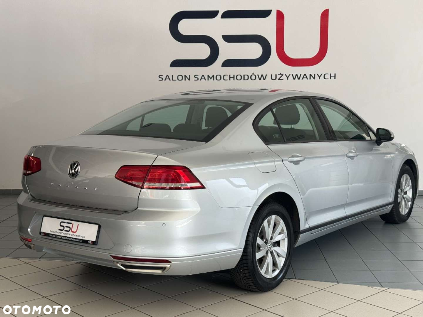 Volkswagen Passat 1.6 TDI BMT Comfortline - 15