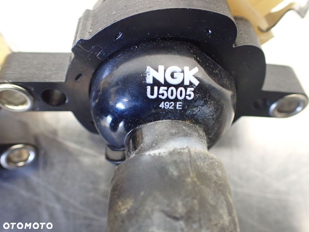 CEWKA ZAPŁONOWA BMW E39 2.5 523I M52B25 1748017  U5005 - 9