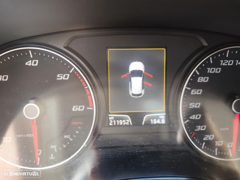 SEAT Leon 2.0 TDI DPF S&S FR - 17