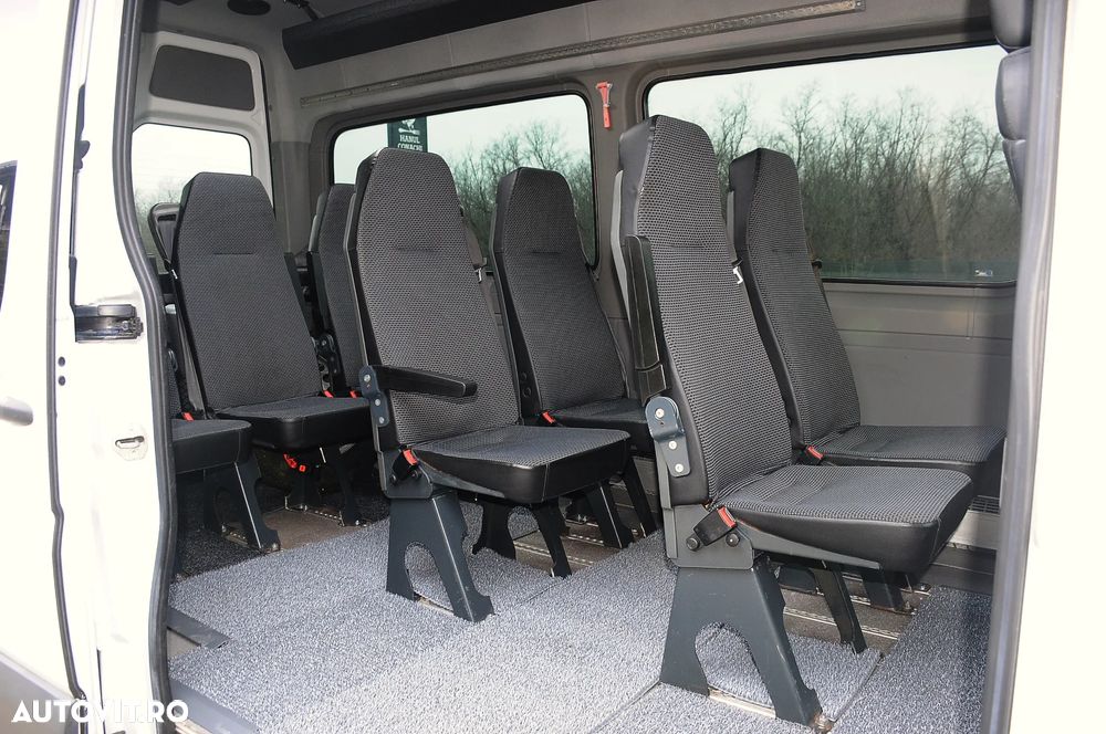 Mercedes-Benz Sprinter - 15