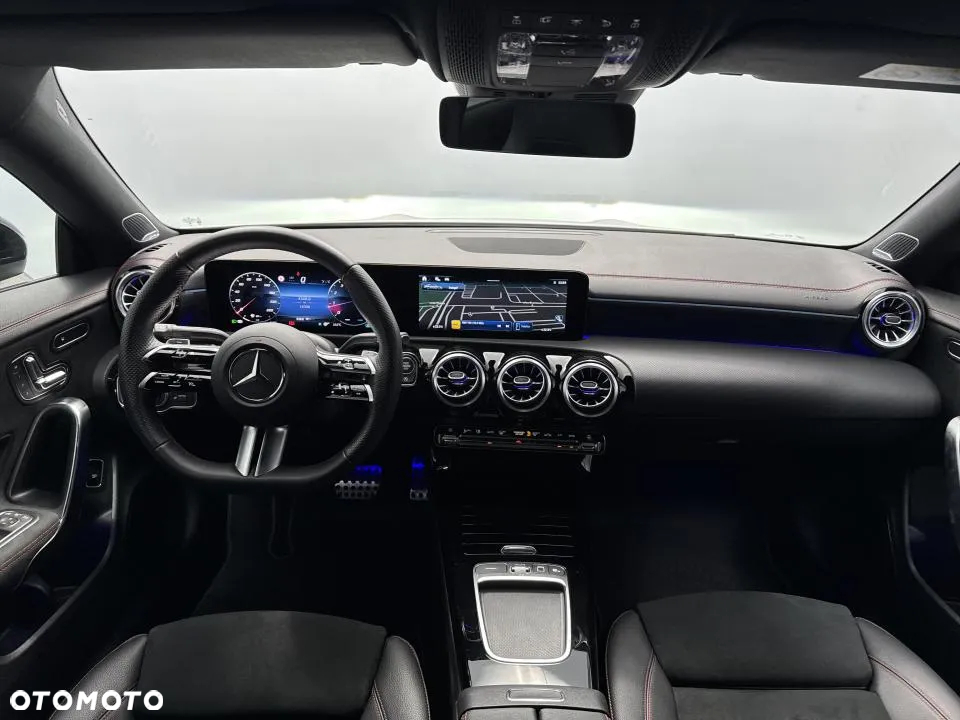 Mercedes-Benz CLA 200 AMG Line 7G-DCT - 21