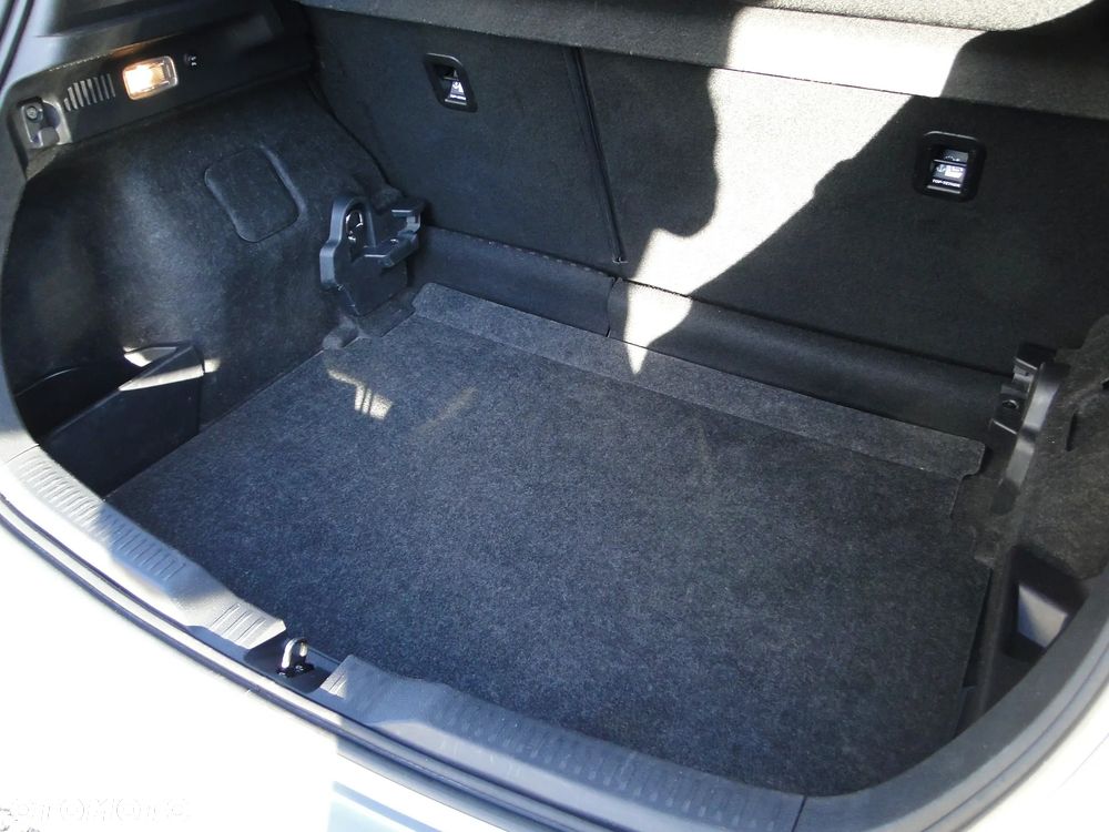 Toyota Auris 1.8 VVT-i Automatik Edition-S - 21