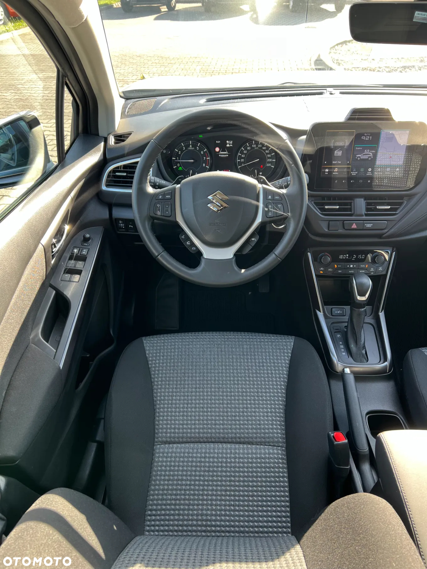 Suzuki SX4 S-Cross 1.5 DualJet Hybrid Premium Plus SP AGS - 8