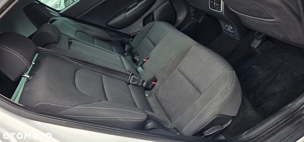 Kia Sportage 1.7 CRDI 2WD ISG Dream-Team Edition - 11