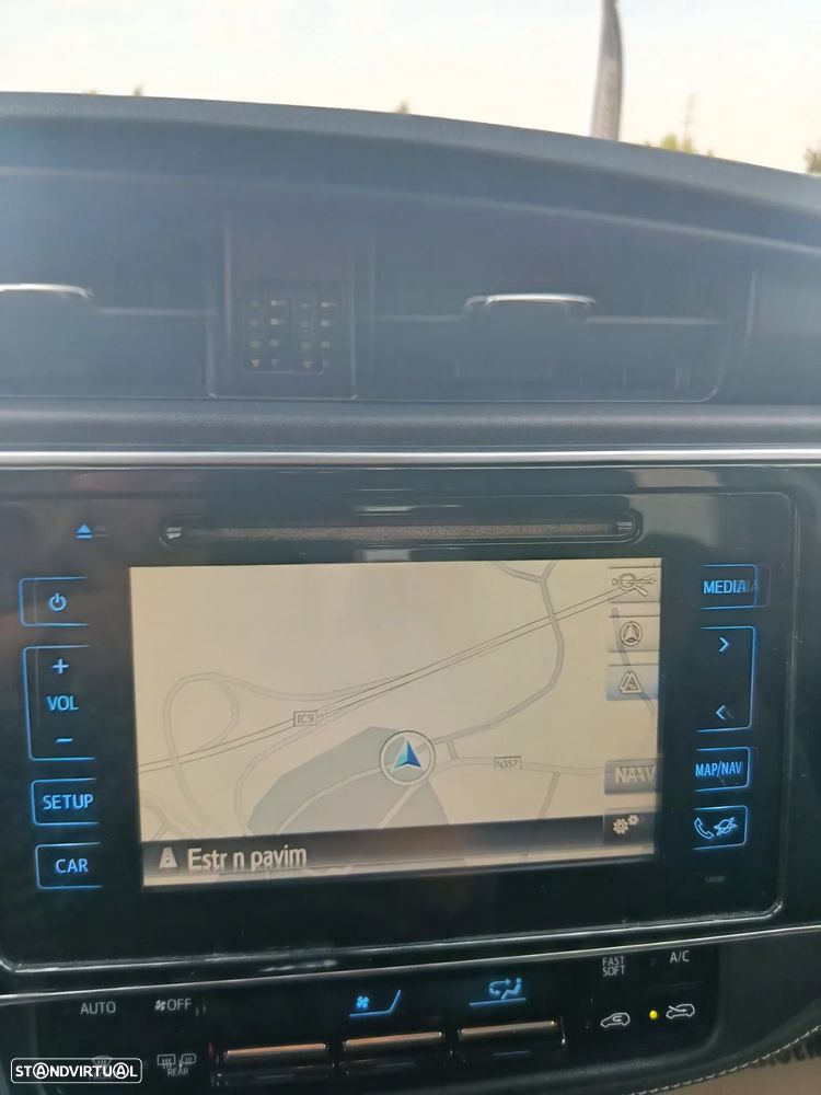 Toyota Auris 1.6 D-4D Comfort+Navi - 9