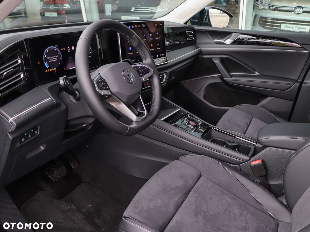 Volkswagen Tiguan - 11