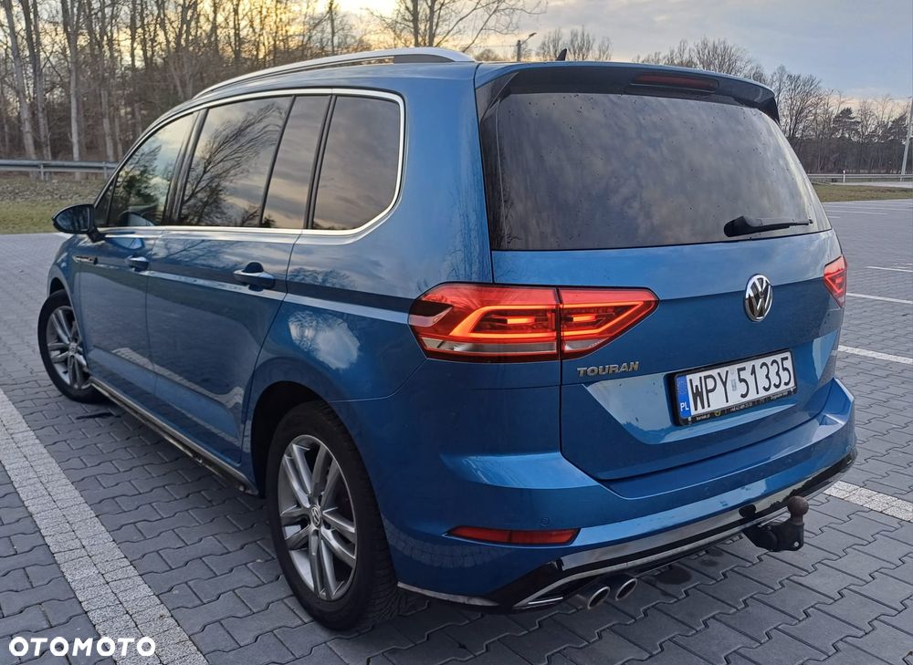 Volkswagen Touran - 4