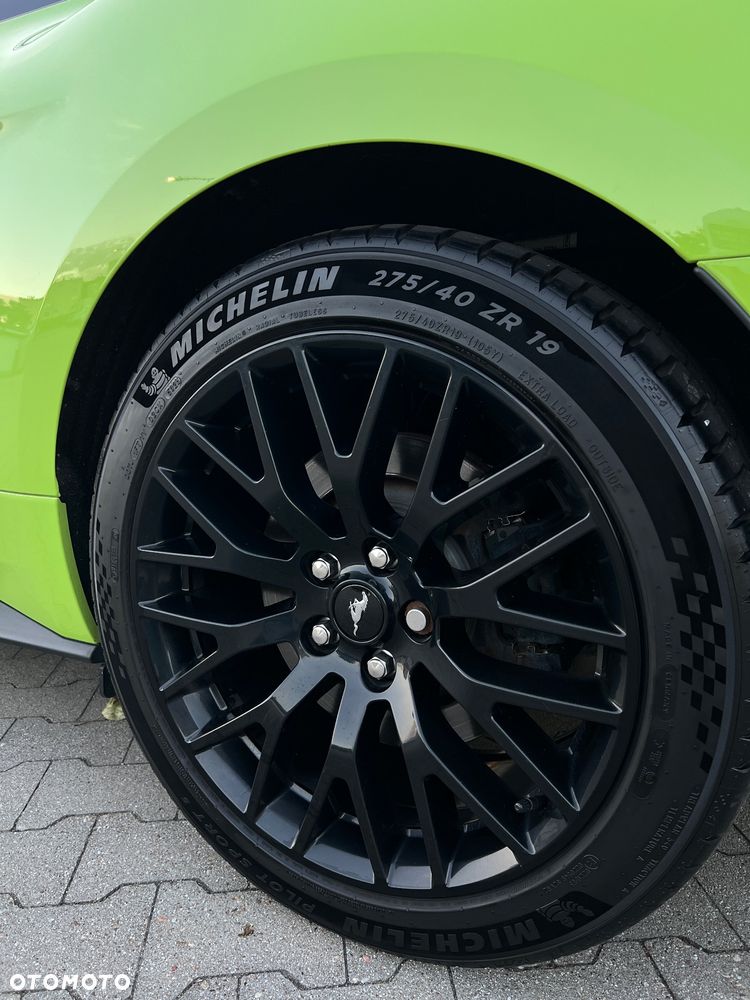 Ford Mustang 5.0 V8 GT - 23