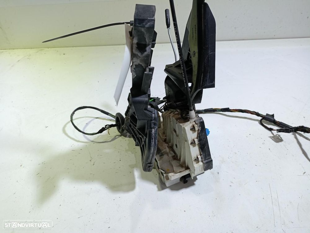 FECHADURA PORTA TRASEIRA DIREITA MERCEDES-BENZ CLASE B BM 245 - 1