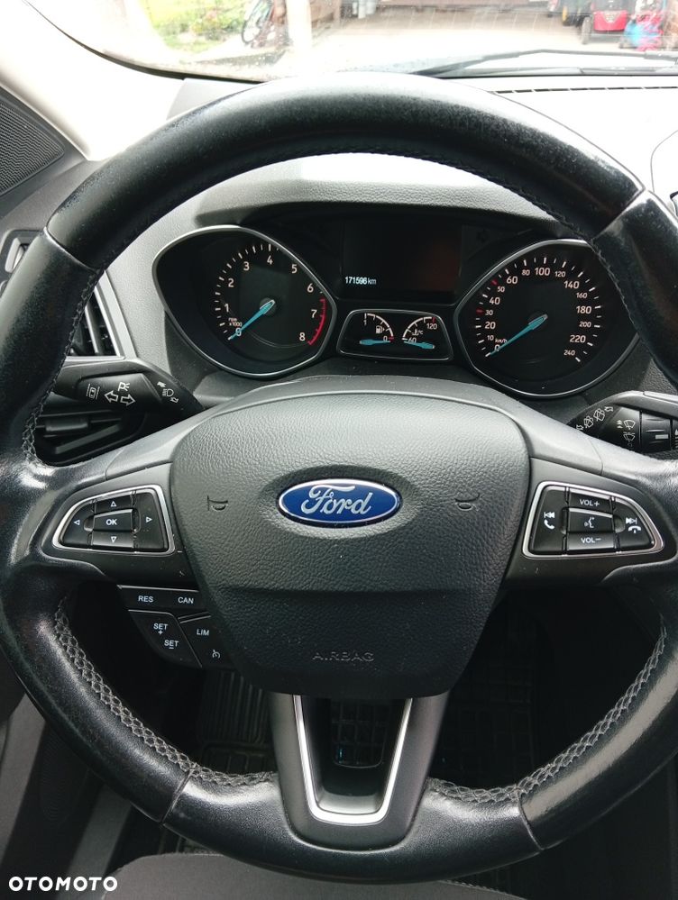 Ford Kuga - 6