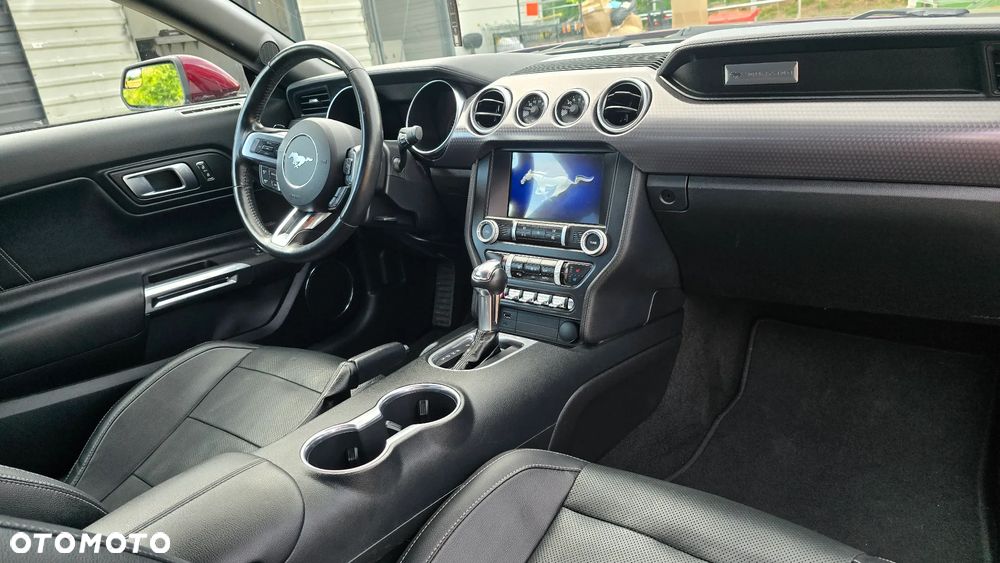 Ford Mustang - 13