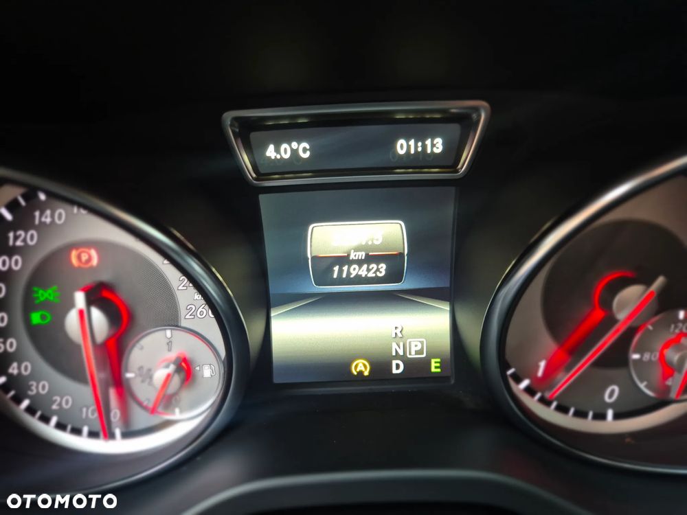 Mercedes-Benz GLA 220 CDI 4-Matic - 11