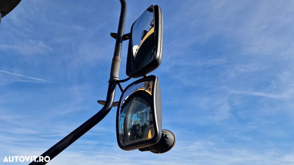 Challenger ROGATOR 635 SPRAYER - 25