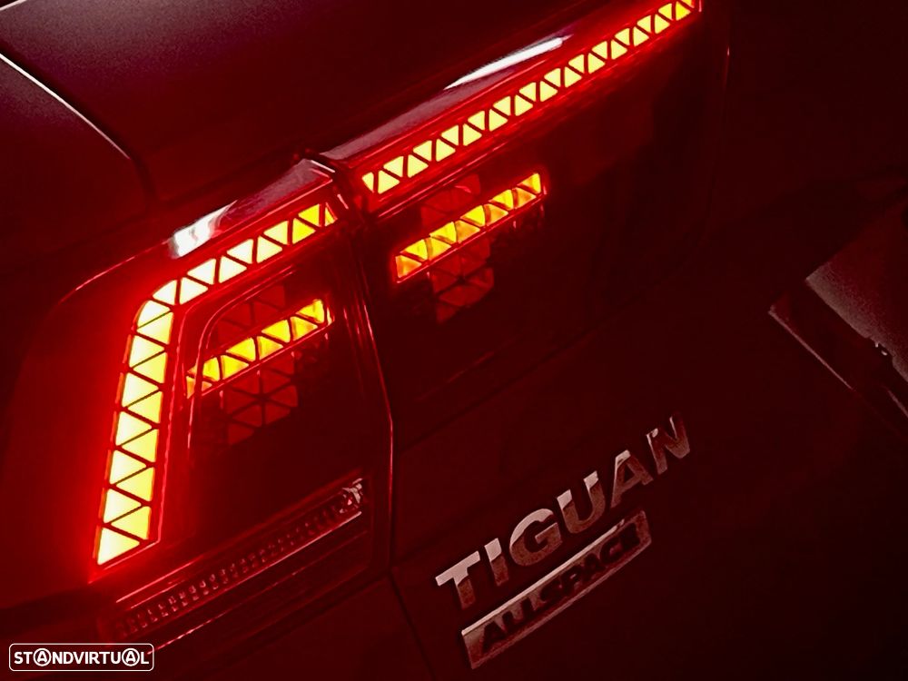 VW Tiguan Allspace 2.0 TDI Highline DSG - 14