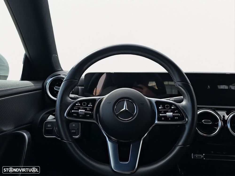 Mercedes-Benz CLA 180 - 12
