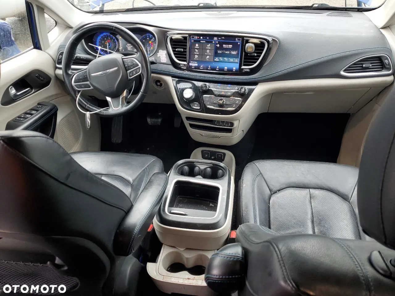 Chrysler Pacifica - 7