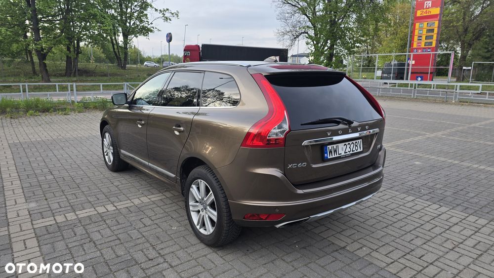 Volvo XC 60 - 4
