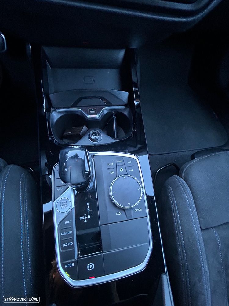 BMW 116 d Pack Desportivo M Auto - 21