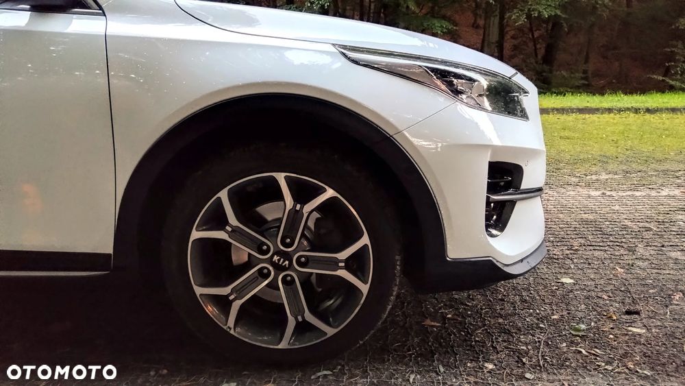 Kia XCeed 1.5 T-GDI L Business Line DCT - 12