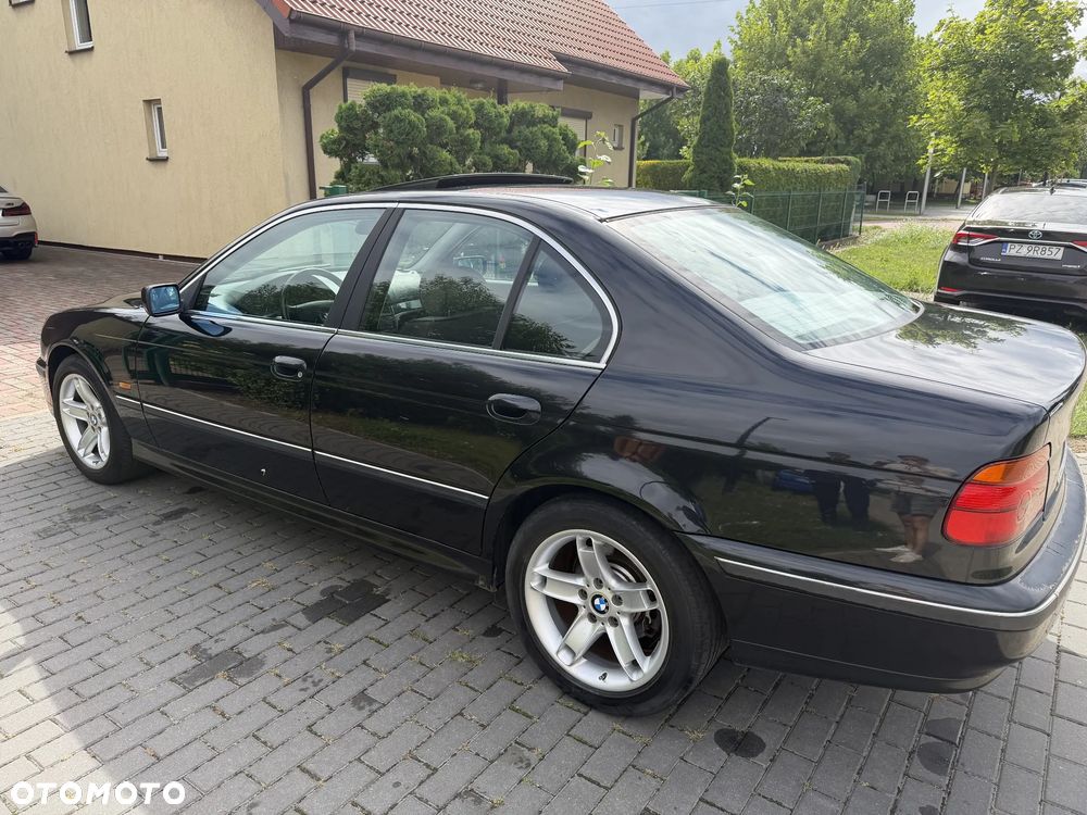 BMW Seria 5 528i - 9