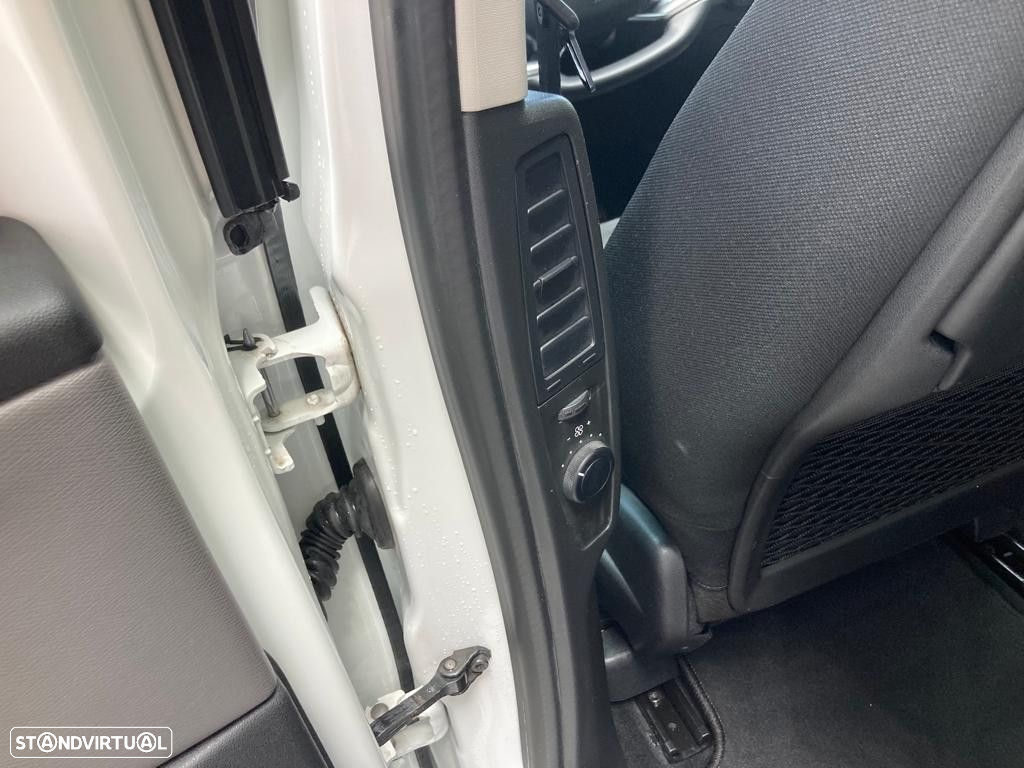Citroën Grand C4 Spacetourer PureTech 130 Stop&Start EAT6 SHINE - 19