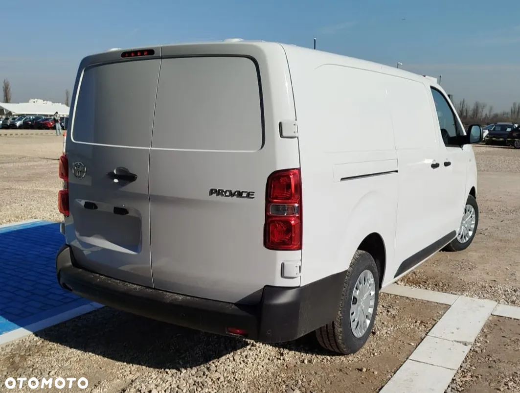 Toyota PROACE "od ręki" - 3