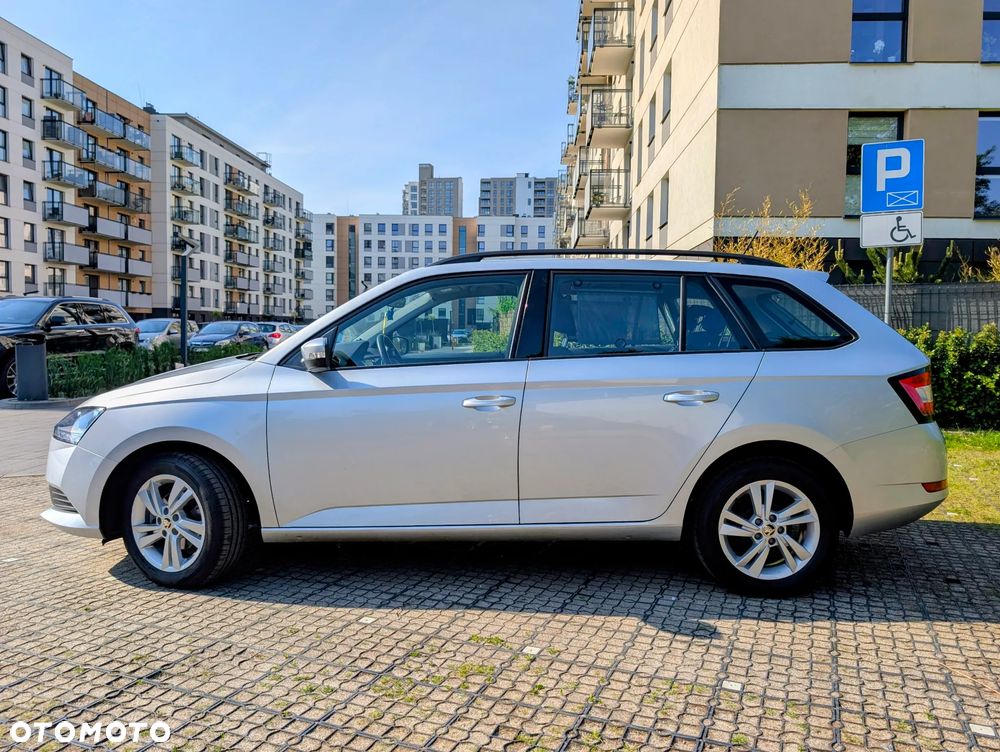Skoda Fabia 1.0 TSI Ambition - 4