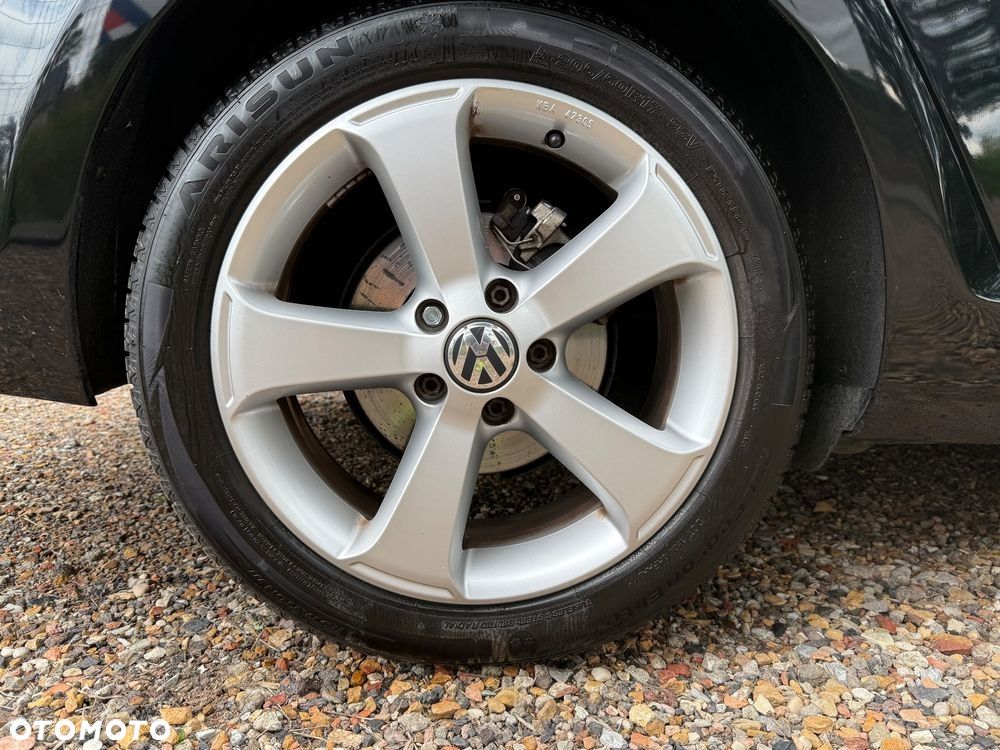 Volkswagen Golf 1.6 TDI DPF DSG Highline - 29