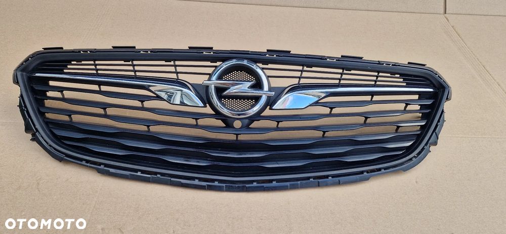ATRAPA GRILL GRIL CHŁODNICY ZDERZAKA PRZÓD PRZEDNIEGO OPEL INSIGNIA II 2 B - 1