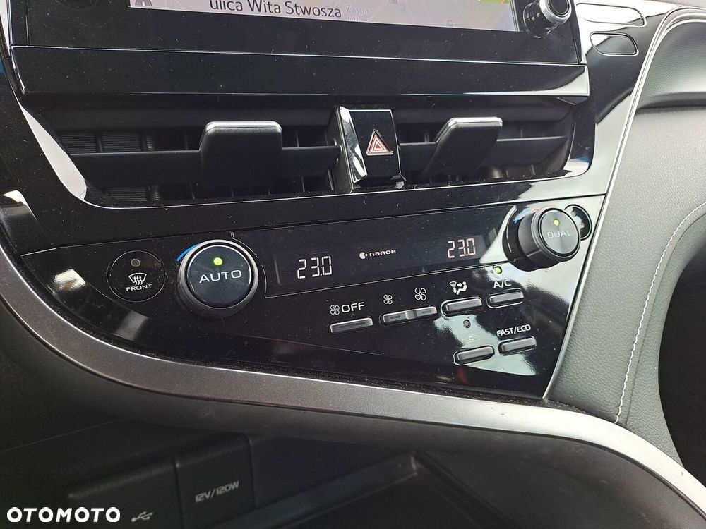 Toyota Camry 2.5 Hybrid Prestige CVT - 20