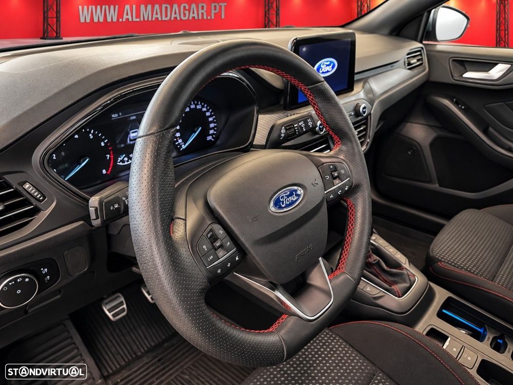 Ford Focus 1.0 EcoBoost ST-Line - 10