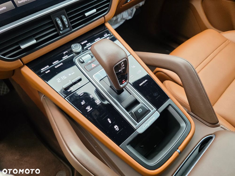 Porsche Cayenne E-Hybrid Platinum Edition - 22