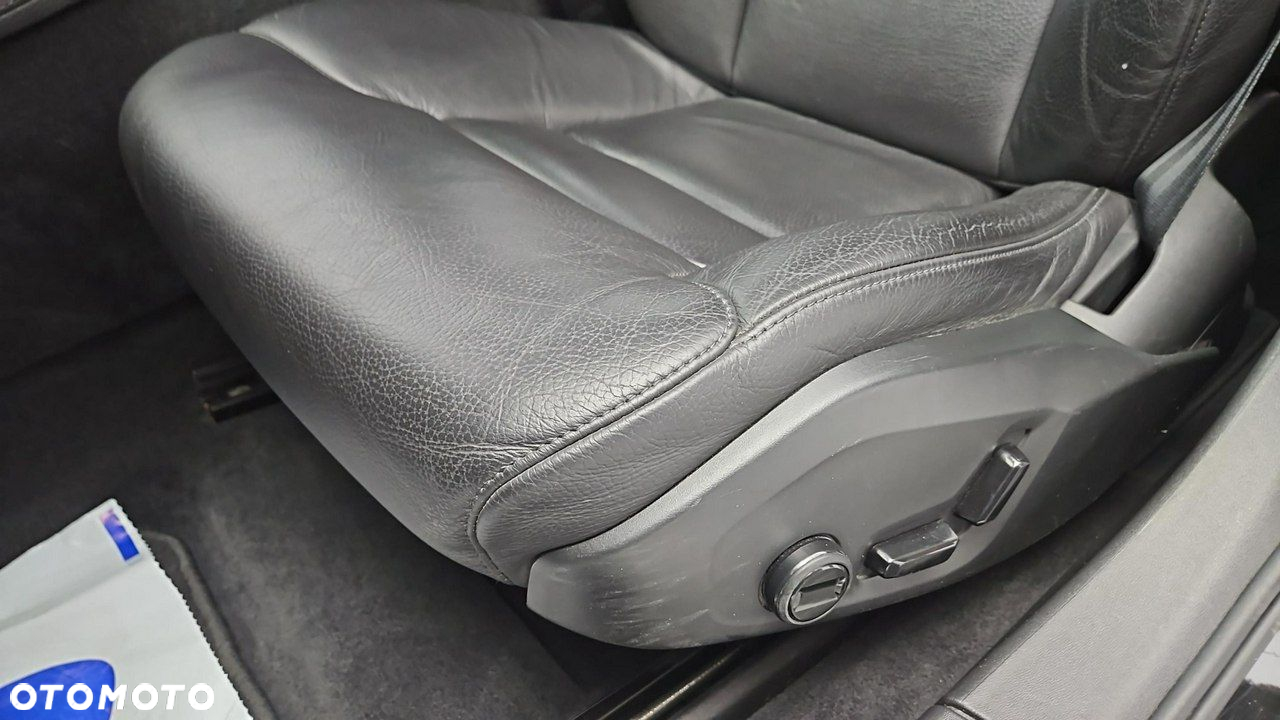 Volvo V90 D4 SCR Momentum Pro - 12