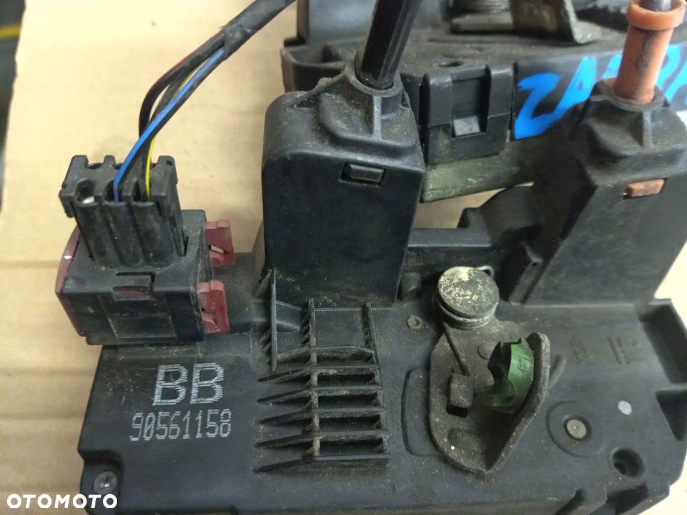 Opel Zafira A zamek drzwi tył tylnych prawy  90561157BA 90561158BB - 3