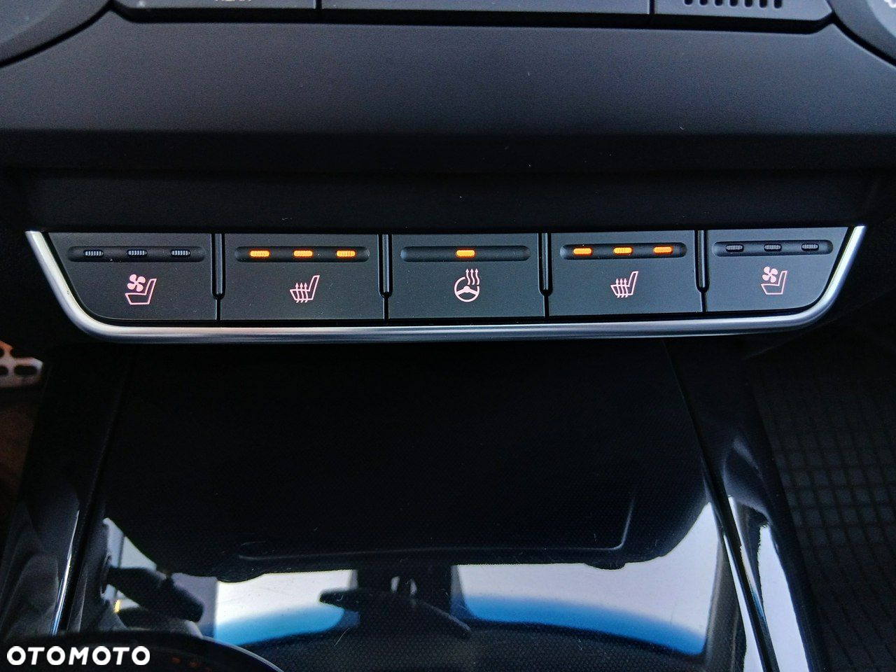 Kia Sorento - 32