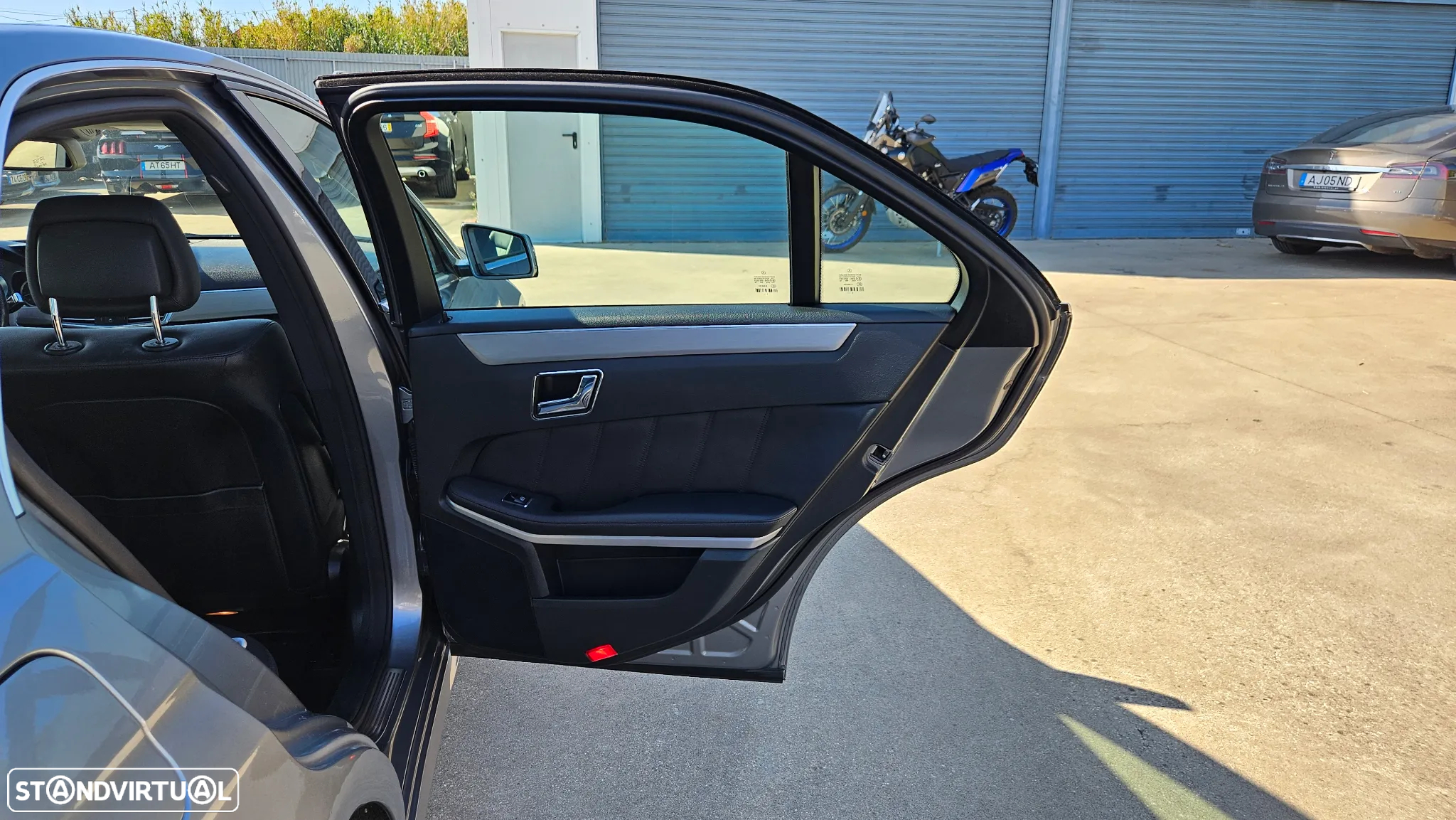Mercedes-Benz E 350 CDi Avantgarde BlueEfficiency - 23