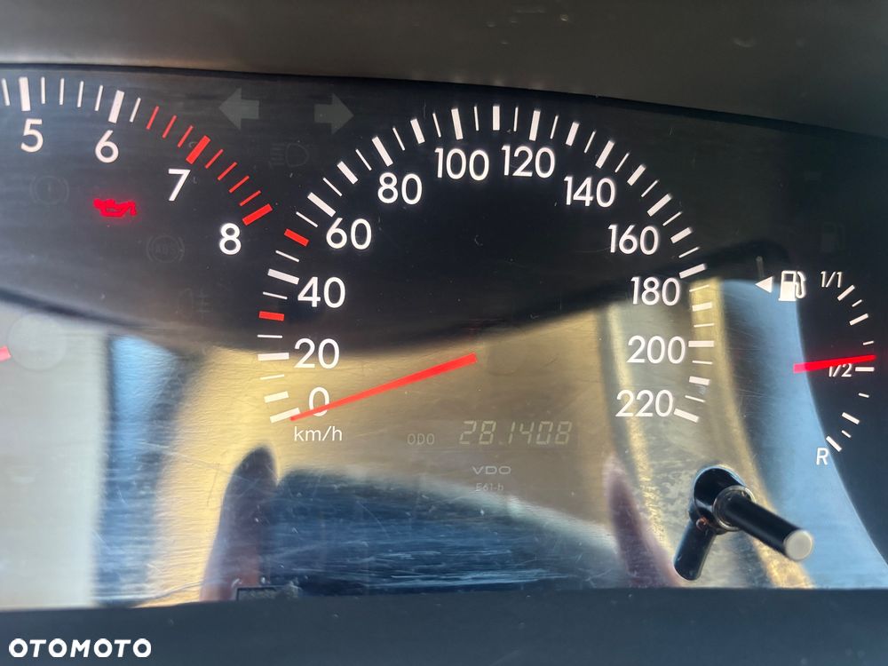 Toyota Corolla 1.6 VVT-i Sol - 12