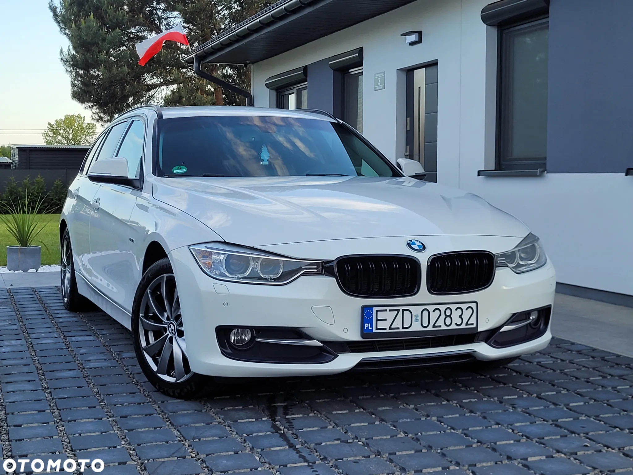 BMW Seria 3 320d Touring Sport-Aut Sport Line - 2