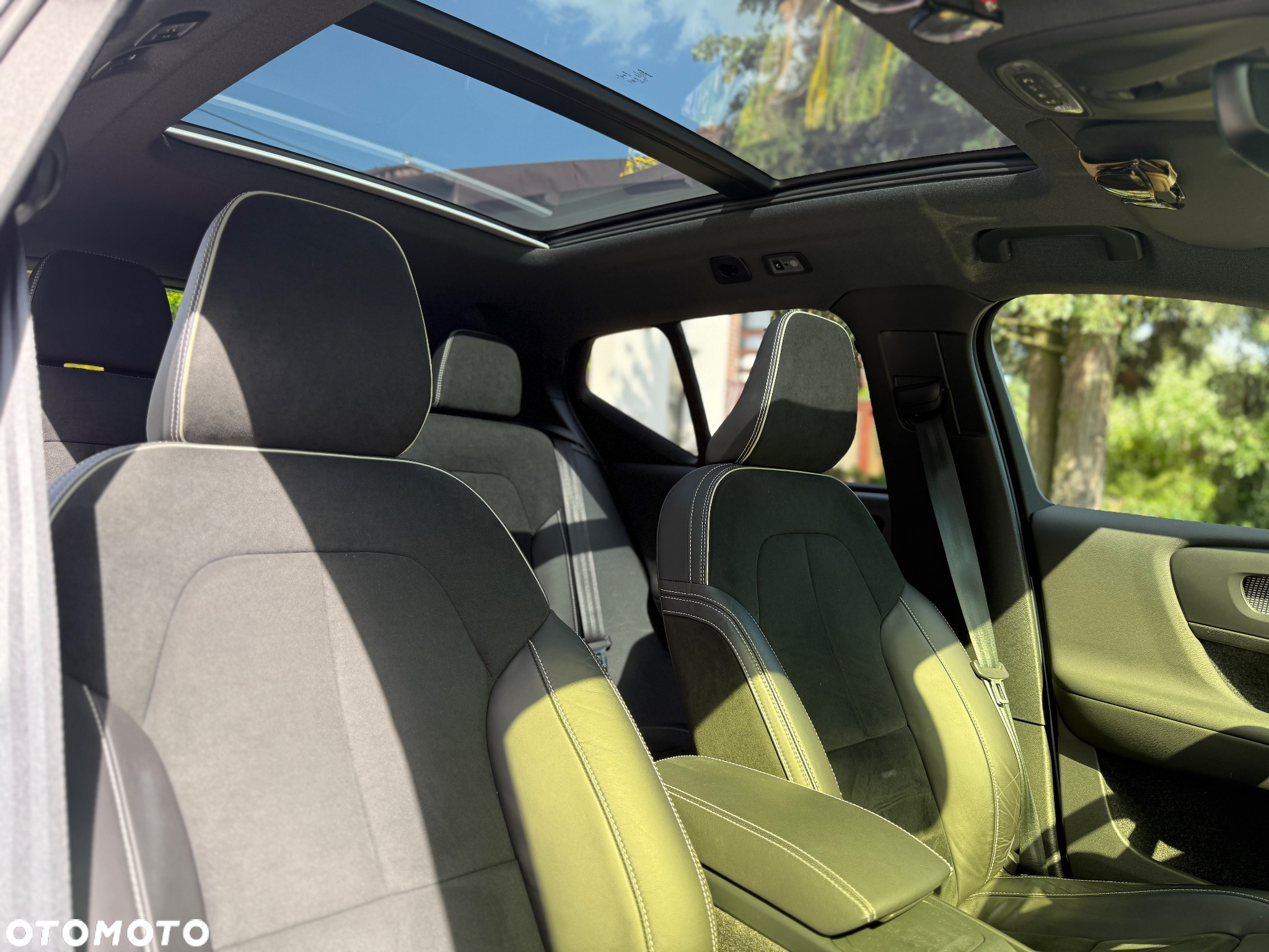 Volvo XC 40 T3 R-Design - 10